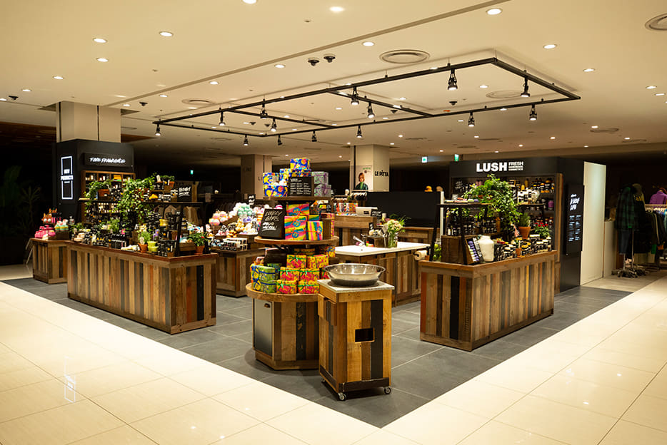 러쉬 롯데백화점 구리점 매장 이미지