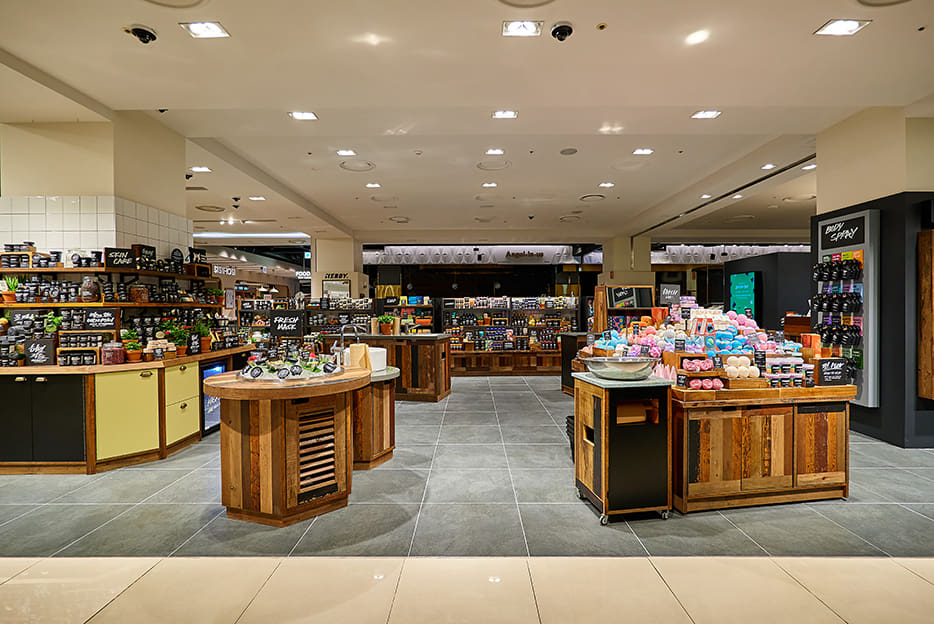 러쉬 롯데백화점 인천터미널점 매장 이미지