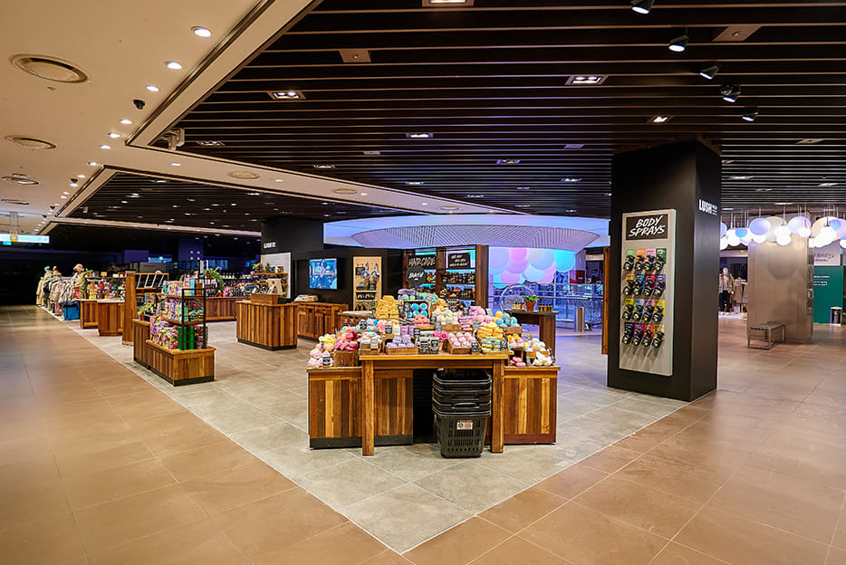 러쉬 롯데백화점 울산점 매장 이미지