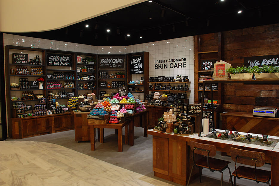 러쉬 신세계백화점 김해점 매장 이미지